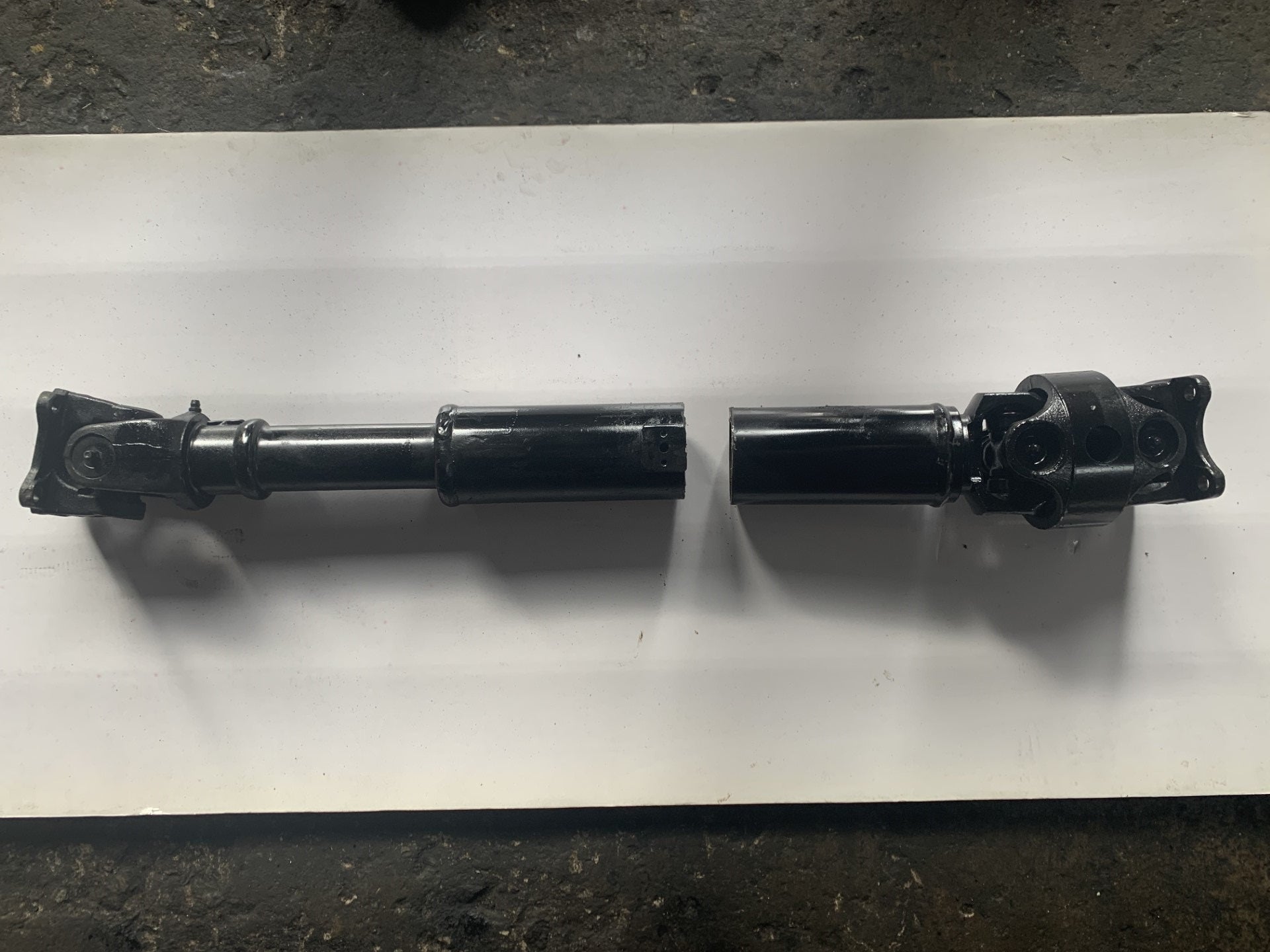 Toyota Land Cruiser 100 Series New Tailshaft B & Z Tailshafts B and