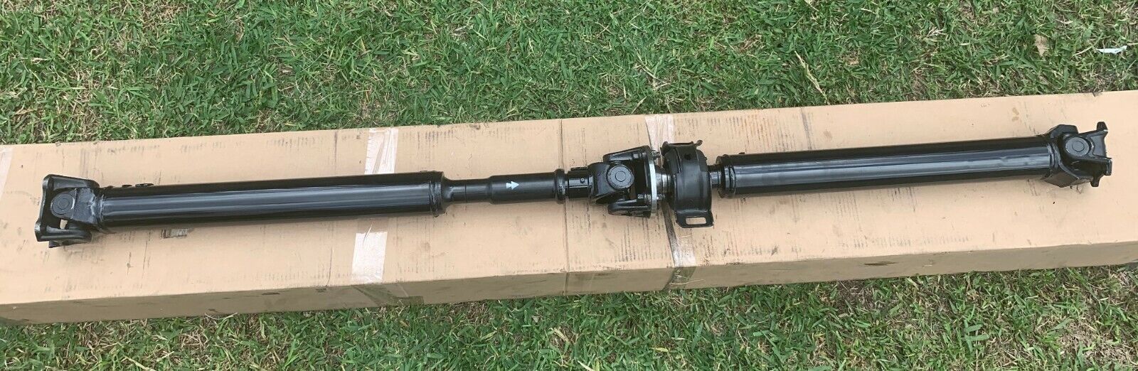 Toyota Hilux KUN26 2006-2015 Two-Piece Rear New Tailshaft | B & Z Tailshafts
